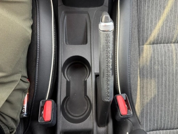 Image véhicule  Renault CLIO (30)