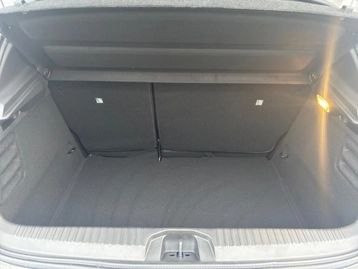 Image véhicule  Renault CLIO (38)