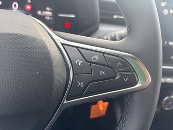 Image véhicule  Renault CLIO (24)