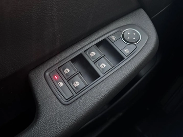 Image véhicule  Renault CLIO (13)