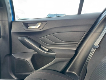 Image véhicule  Ford FOCUS (39)