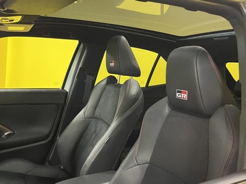 Image véhicule  Toyota YARIS CROSS (38)