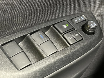 Image véhicule  Toyota YARIS CROSS (17)