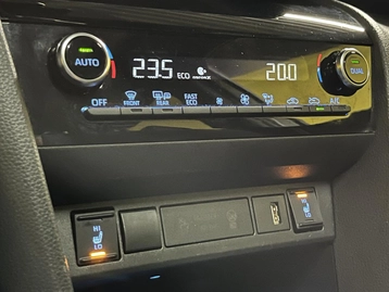 Image véhicule  Toyota YARIS CROSS (34)