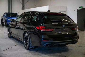 Image véhicule  BMW SÉRIE 5 TOURING (2)
