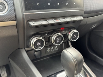 Image véhicule  Renault ARKANA (19)