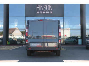 Image véhicule  Renault TRAFIC (4)