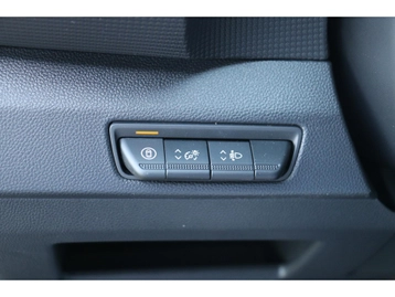 Image véhicule  Renault TRAFIC (28)