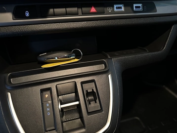 Image véhicule  Opel VIVARO (13)