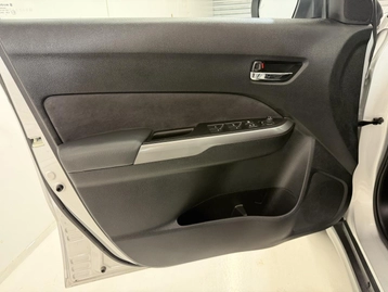 Image véhicule Suzuki VITARA (22) Image véhicule Suzuki VITARA (22)