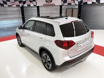 Image véhicule Suzuki VITARA (9) Image véhicule Suzuki VITARA (9)