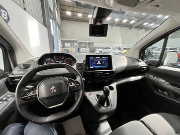 Image véhicule  Peugeot PARTNER (17)