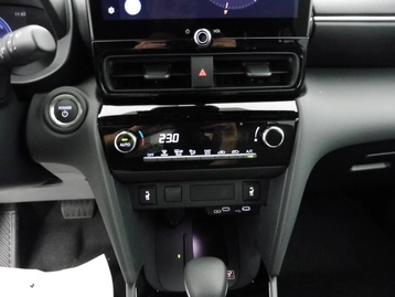 Image véhicule  Toyota YARIS CROSS (21)