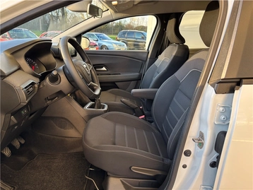 Image véhicule  Dacia JOGGER (4)