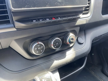 Image véhicule  Renault TRAFIC (18)