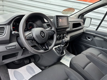 Image véhicule  Renault TRAFIC (4)