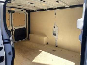 Image véhicule  Renault TRAFIC (5)
