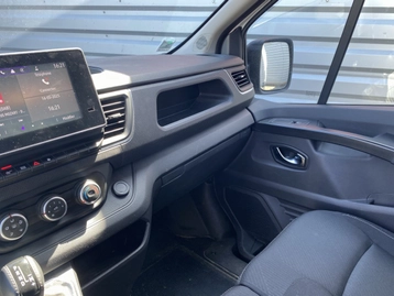 Image véhicule  Renault TRAFIC (21)