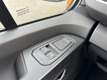 Image véhicule  Renault TRAFIC (24)