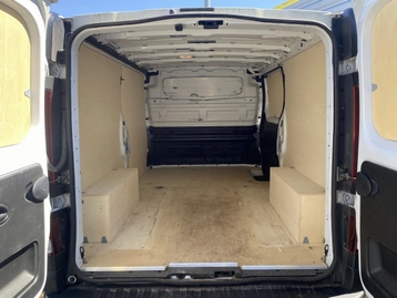 Image véhicule  Renault TRAFIC (4)