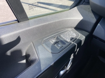Image véhicule  Renault TRAFIC (22)