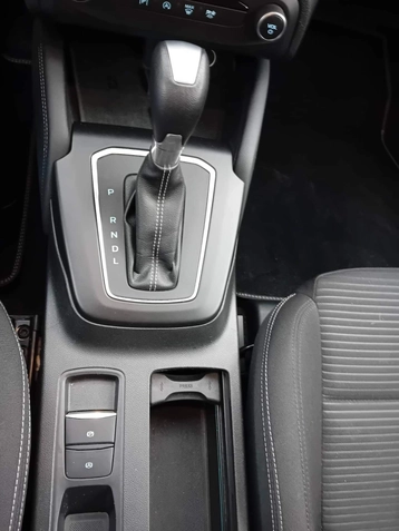 Image véhicule  Ford FOCUS (15)