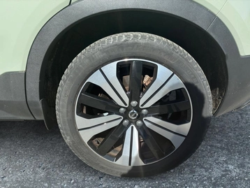 Image véhicule  Volvo C40 (14)