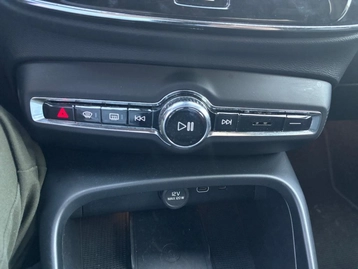 Image véhicule  Volvo C40 (32)