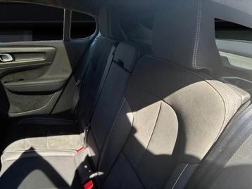 Image véhicule  Volvo C40 (18)