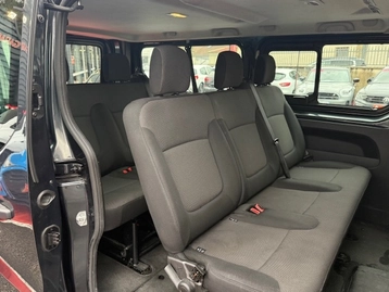 Image véhicule  Renault TRAFIC COMBI (16)