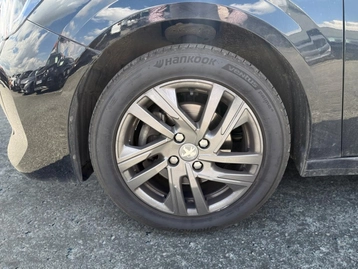 Image véhicule  Peugeot 208 (6)