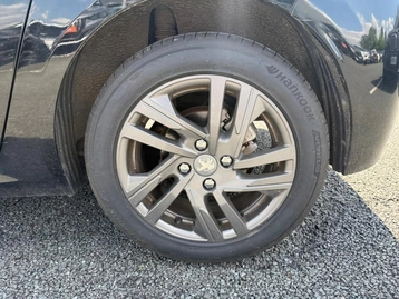 Image véhicule  Peugeot 208 (7)
