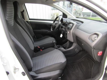Image véhicule  Peugeot 108 (4)