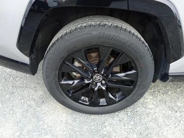 Image véhicule Toyota RAV 4 (57) Image véhicule Toyota RAV 4 (57)