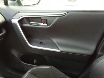 Image véhicule Toyota RAV 4 (44) Image véhicule Toyota RAV 4 (44)