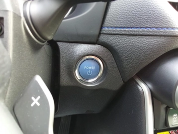 Image véhicule Toyota RAV 4 (47) Image véhicule Toyota RAV 4 (47)