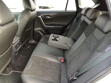 Image véhicule Toyota RAV 4 (5) Image véhicule Toyota RAV 4 (5)