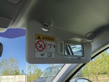 Image véhicule  Renault MEGANE (32)