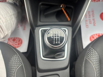 Image véhicule  Dacia DUSTER (36)