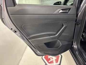 Image véhicule  Volkswagen TAIGO (18)