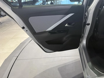 Image véhicule  Opel ASTRA (18)