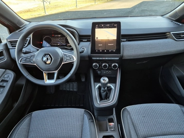 Image véhicule  Renault CLIO (3)