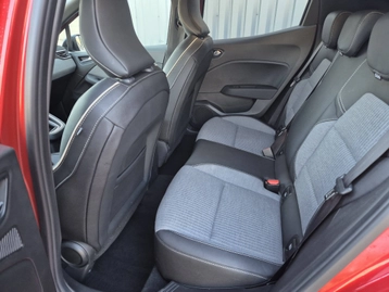 Image véhicule  Renault CLIO (8)