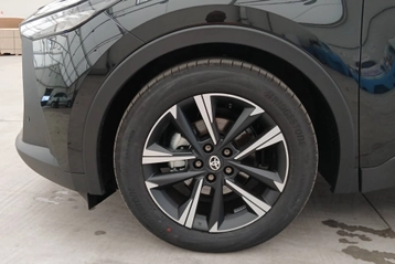 Image véhicule  Toyota C-HR (10)