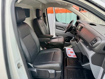 Image véhicule  Toyota PROACE FOURGON RC19 (7)