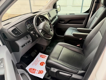 Image véhicule  Toyota PROACE FOURGON RC19 (8)