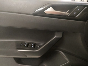 Image véhicule  Volkswagen POLO (11)