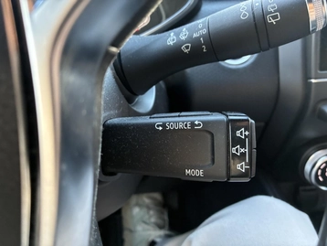 Image véhicule  Renault CLIO (26)