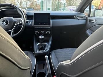 Image véhicule  Renault CLIO (33)