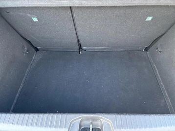 Image véhicule  Renault CLIO (39)